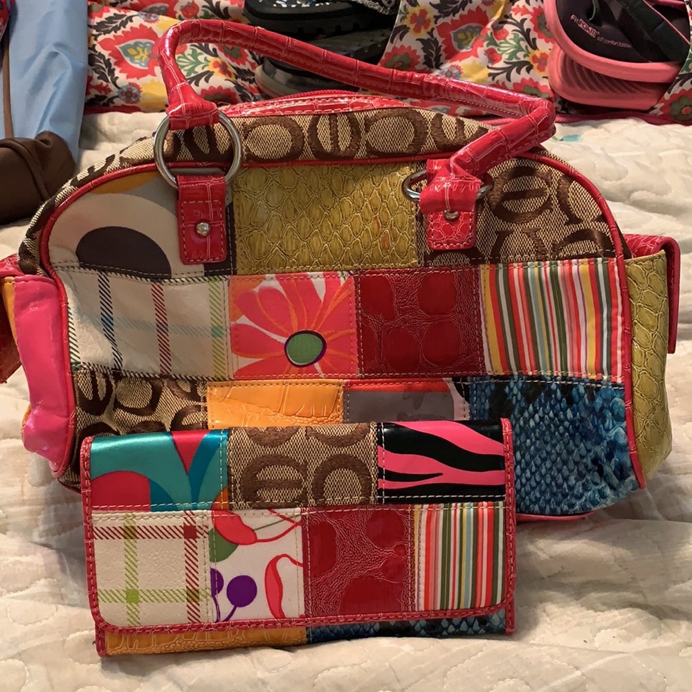 Patchwork bag and wallet. - Picture 7 of 9
